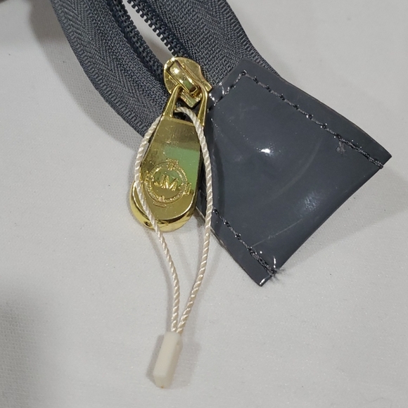 NWOT Joy Mangano Gray Quilted pocketbook - Picture 6 of 10